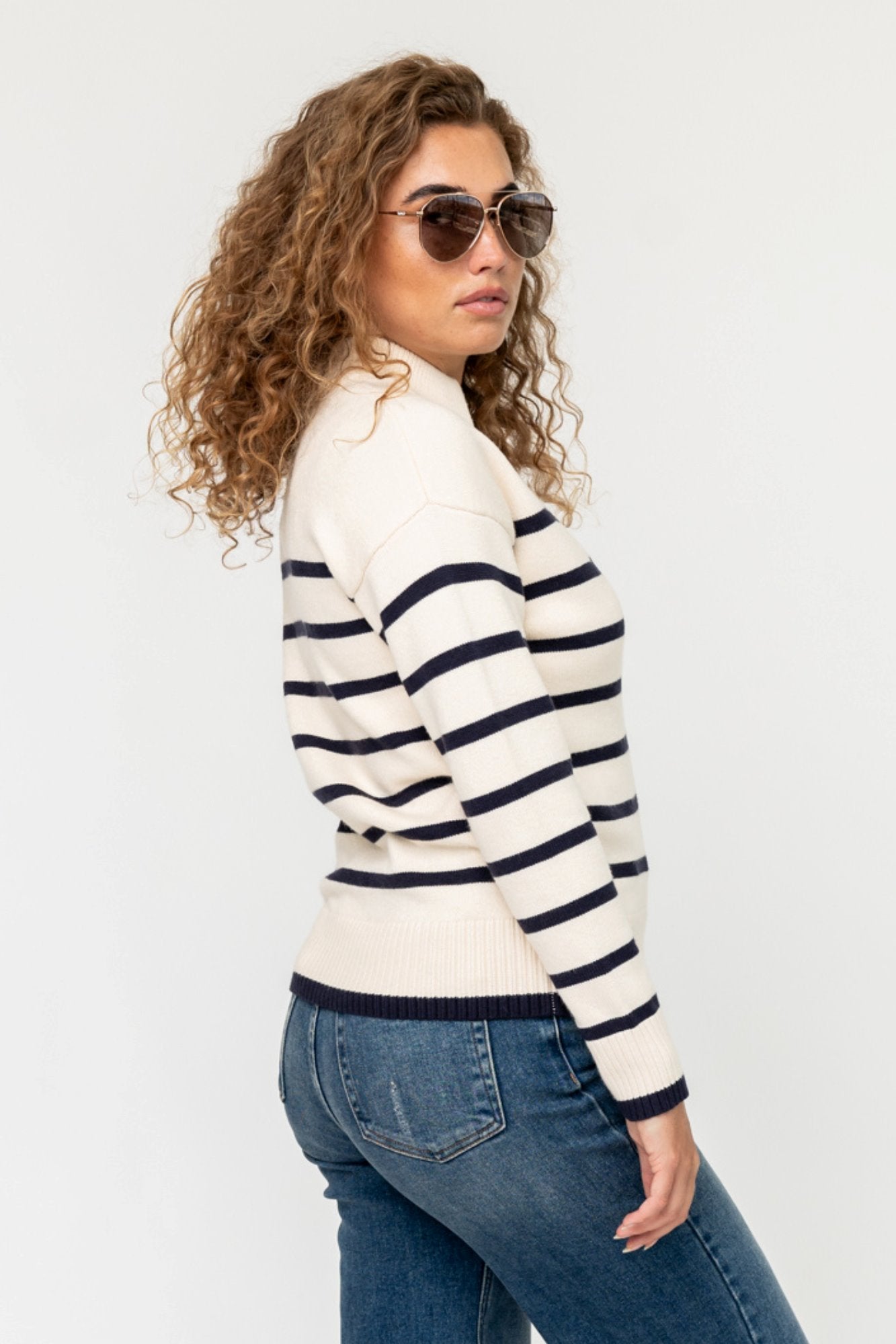 Moore Cardigan in Cream Clothing Holley Girl