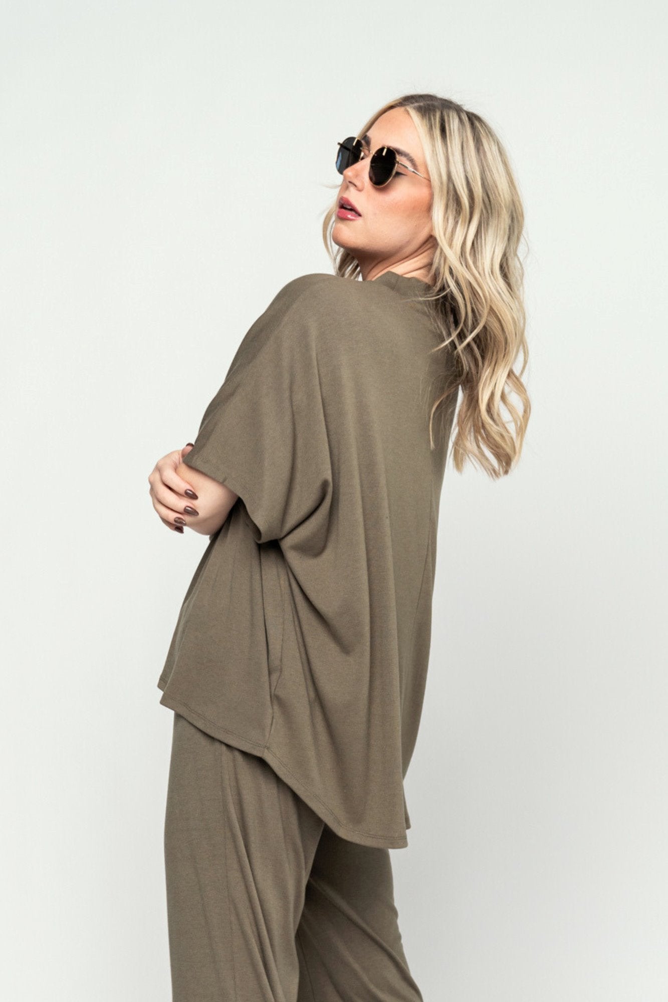 Travel Top in Olive Holley Girl