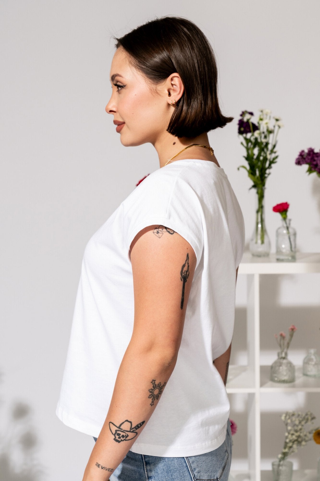 Sunny Tee in White Clothing Holley Girl