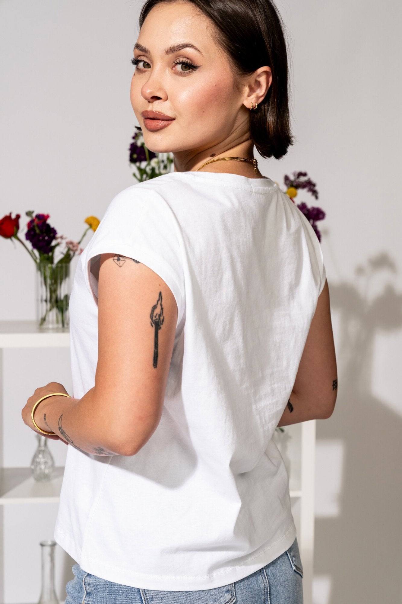 Sunny Tee in White Clothing Holley Girl