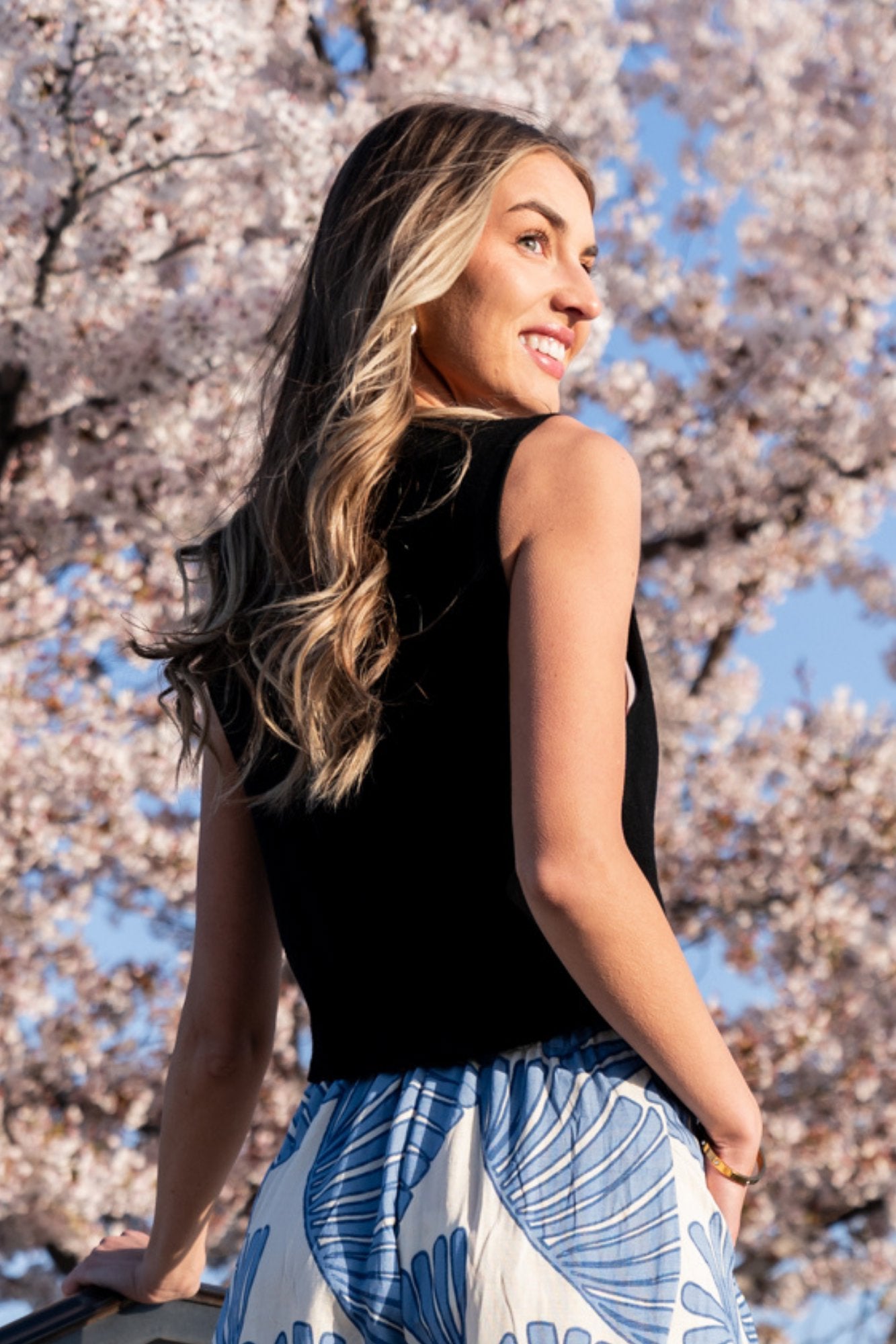 Spencer Vest in Black Holley Girl