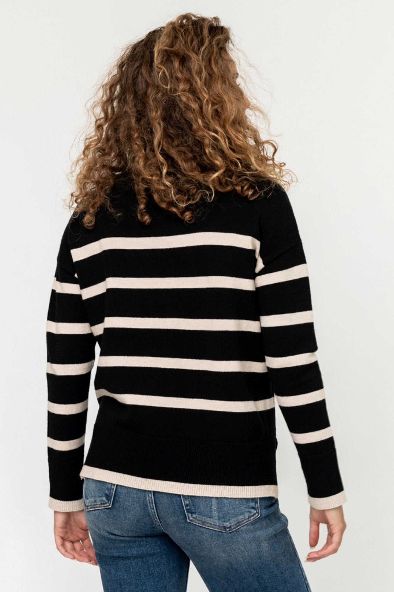Cameron Sweater in Black Clothing Holley Girl