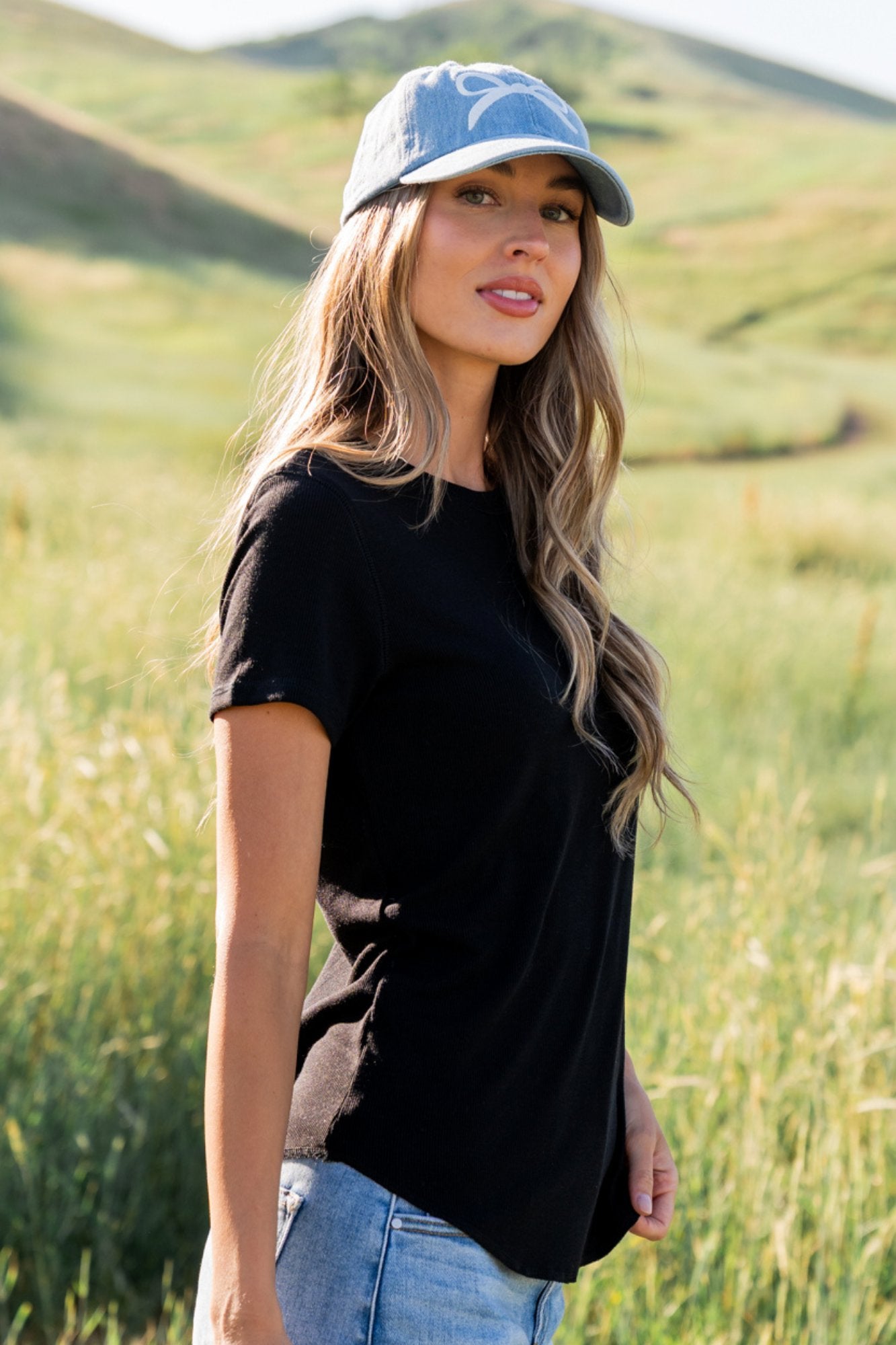 Carli Top in Black Clothing Holley Girl