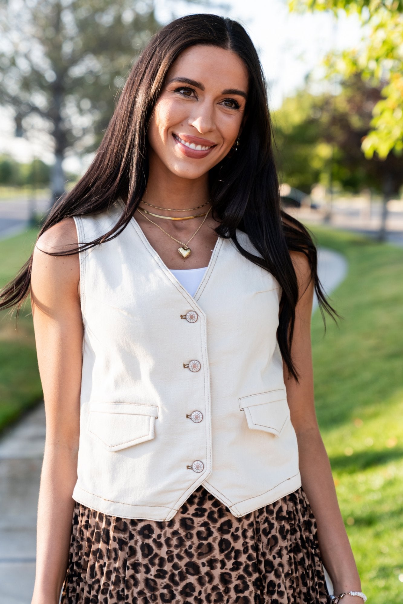 Desert Vest Clothing Holley Girl