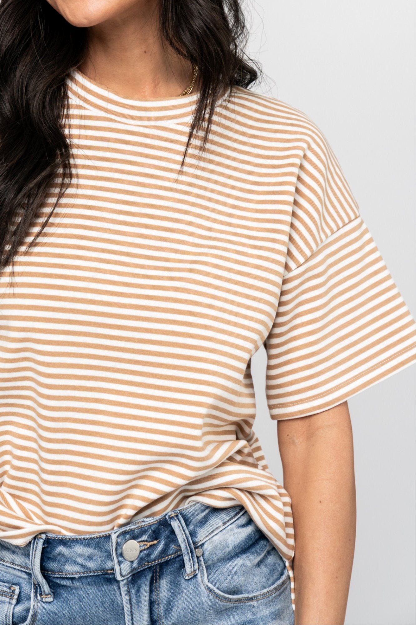 Bliss Tee in Mocha Holley Girl