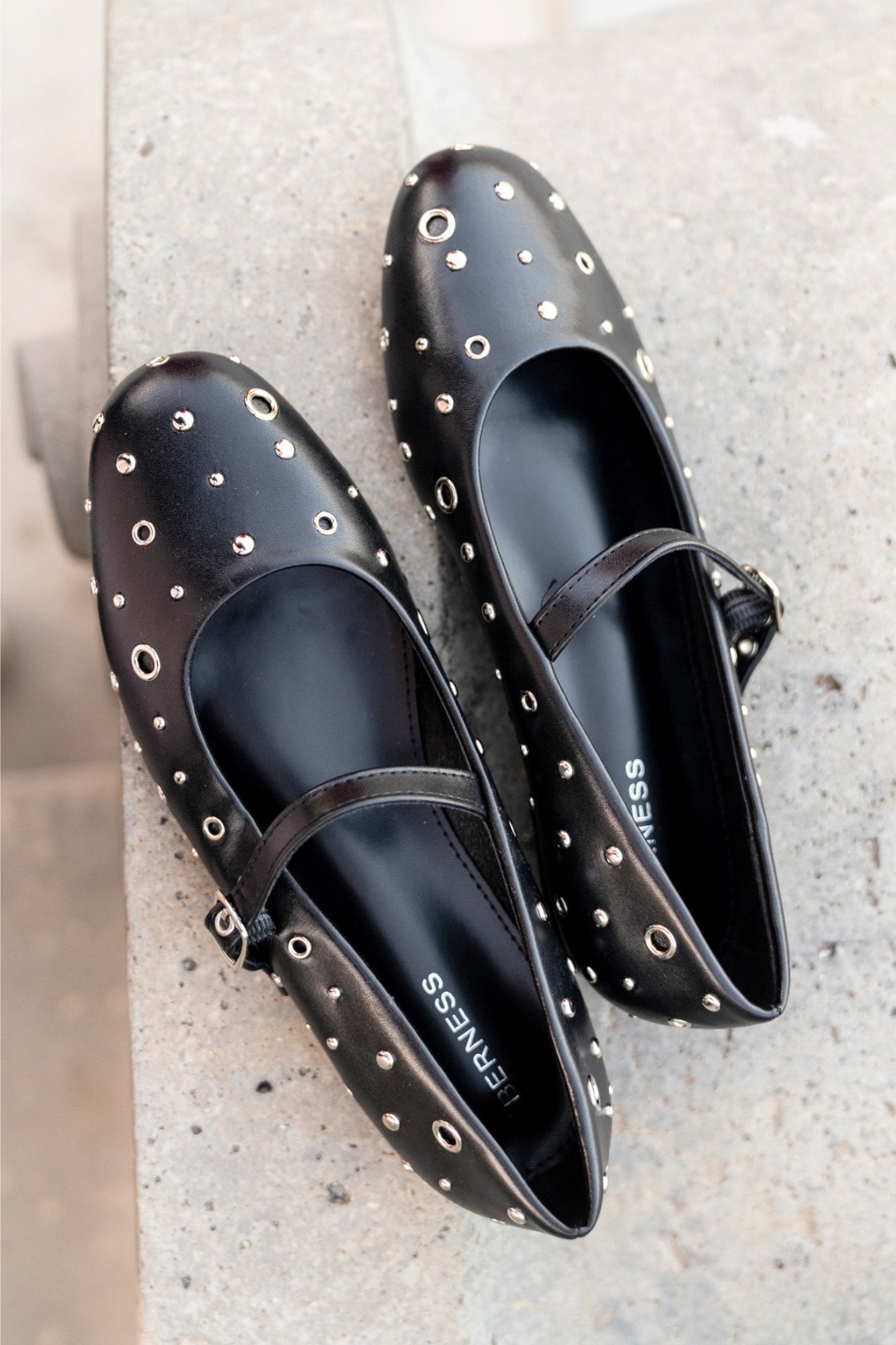 Ozzy Flats Clothing Holley Girl