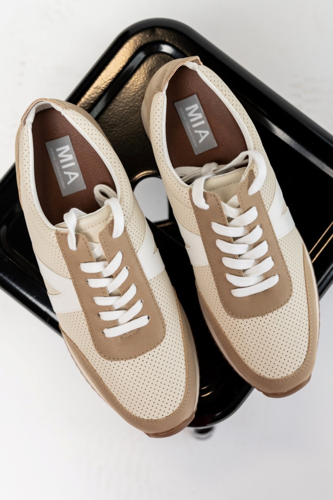 Atlas Sneakers in Sand Holley Girl