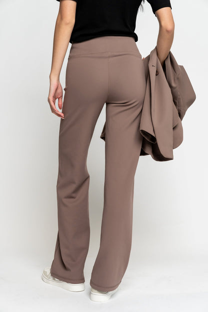 Izzie Pants in Mocha Holley Girl 
