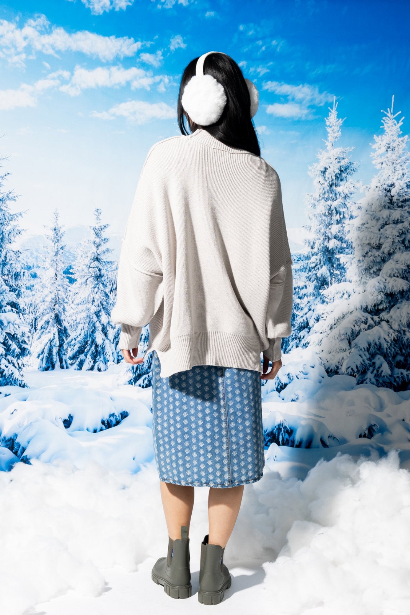 Callie Sweater in Bone Clothing Holley Girl 