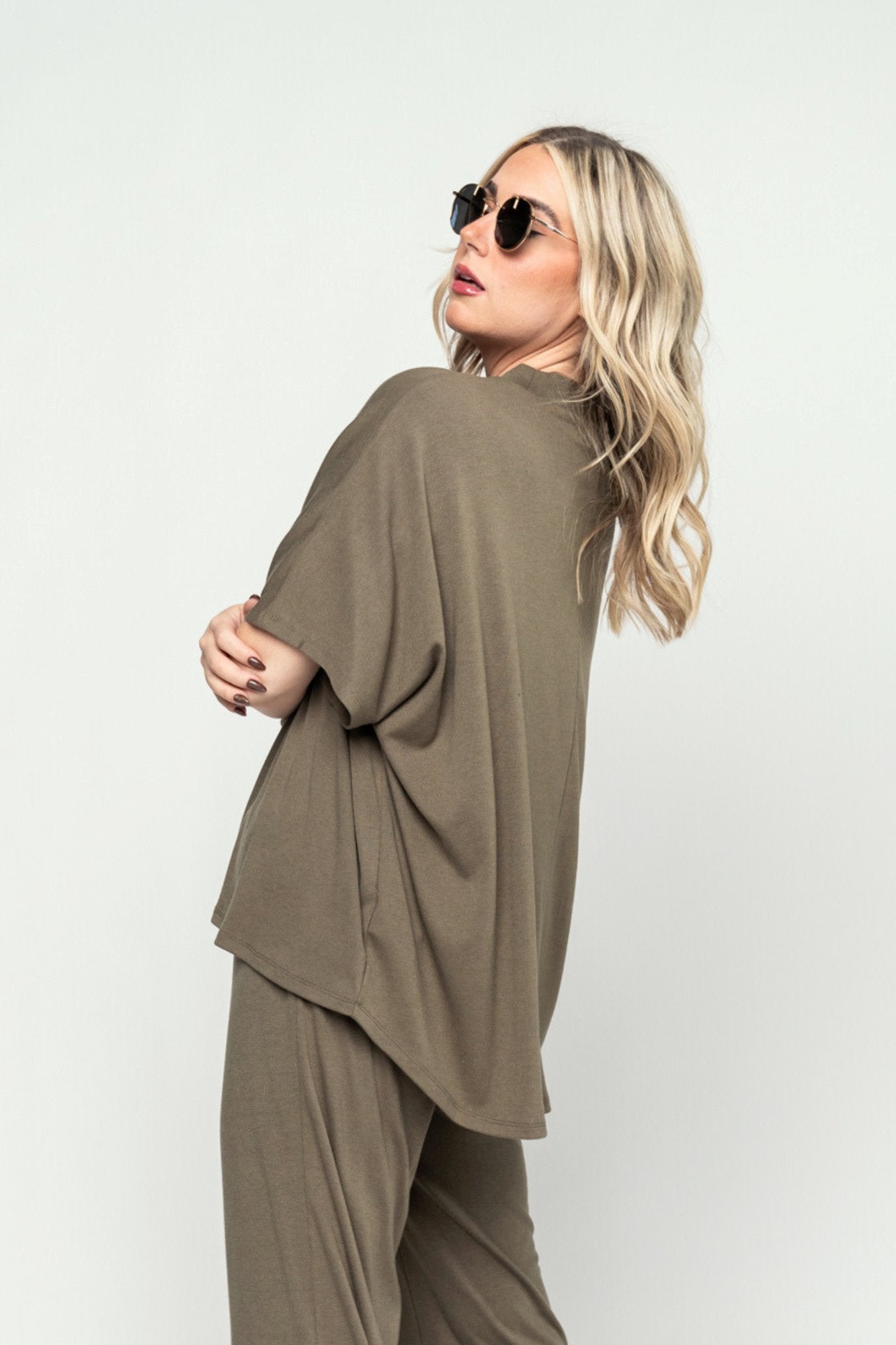 Travel Top in Olive Holley Girl 