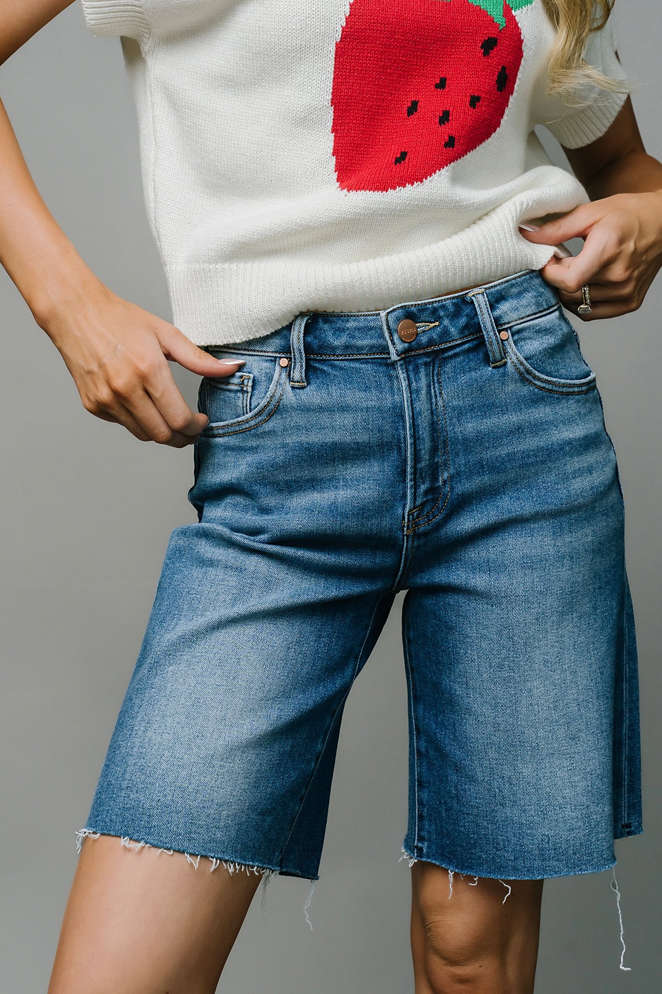 Endless Summer Shorts in Dark Clothing Holley Girl 