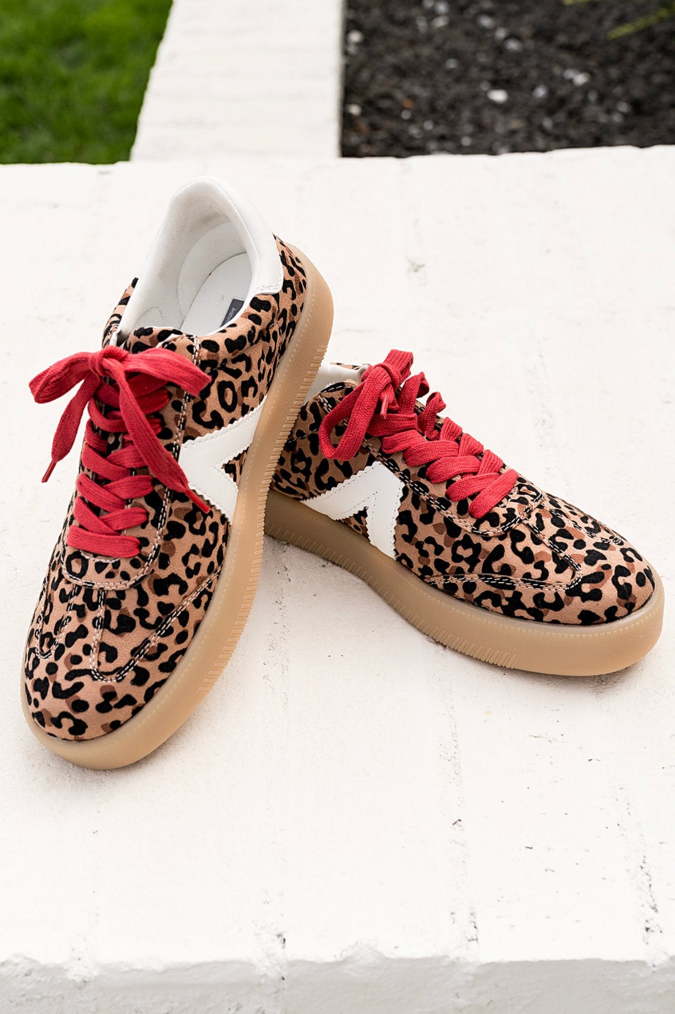 Prowl Sneakers Clothing Holley Girl 