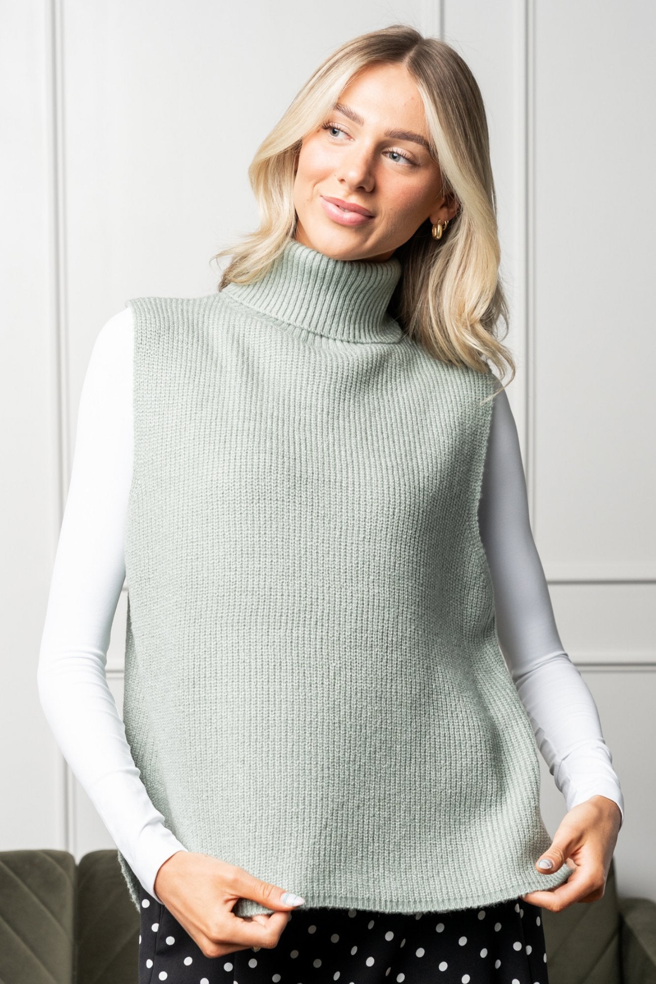 Cloverlight Sweater Vest Clothing Holley Girl 