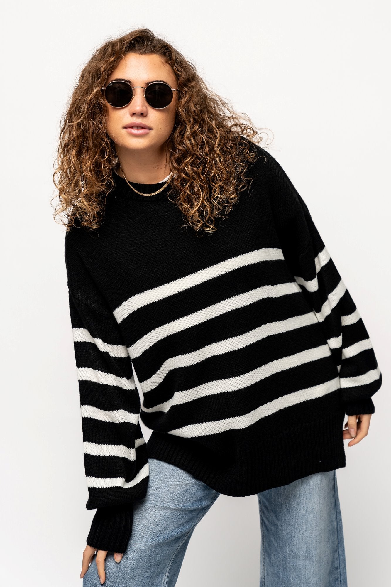 Chandler Sweater in Black Holley Girl 