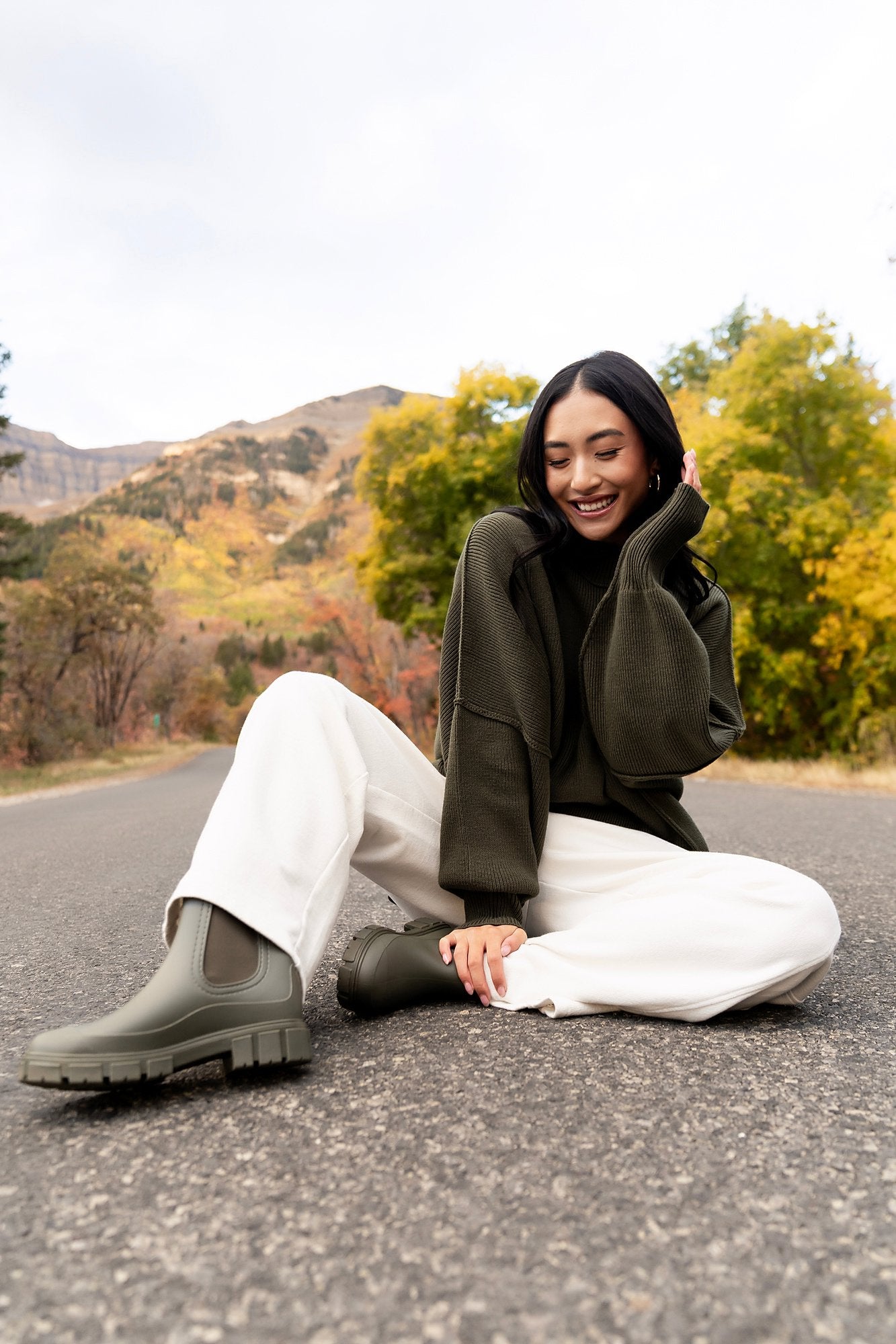 Callie Sweater in Olive Clothing Holley Girl 