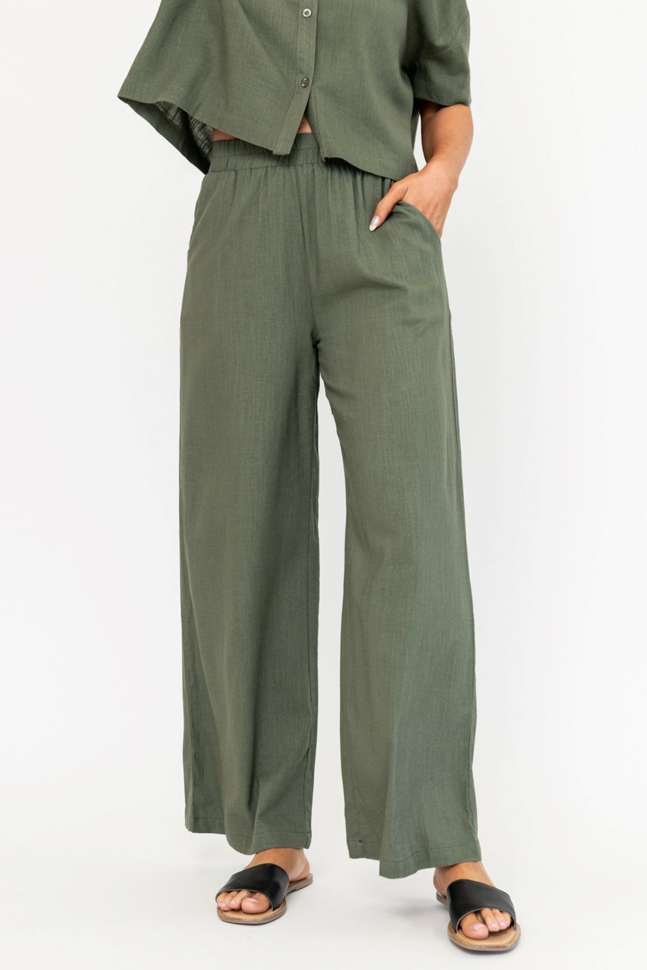 Gabbie Pants in Olive Holley Girl 