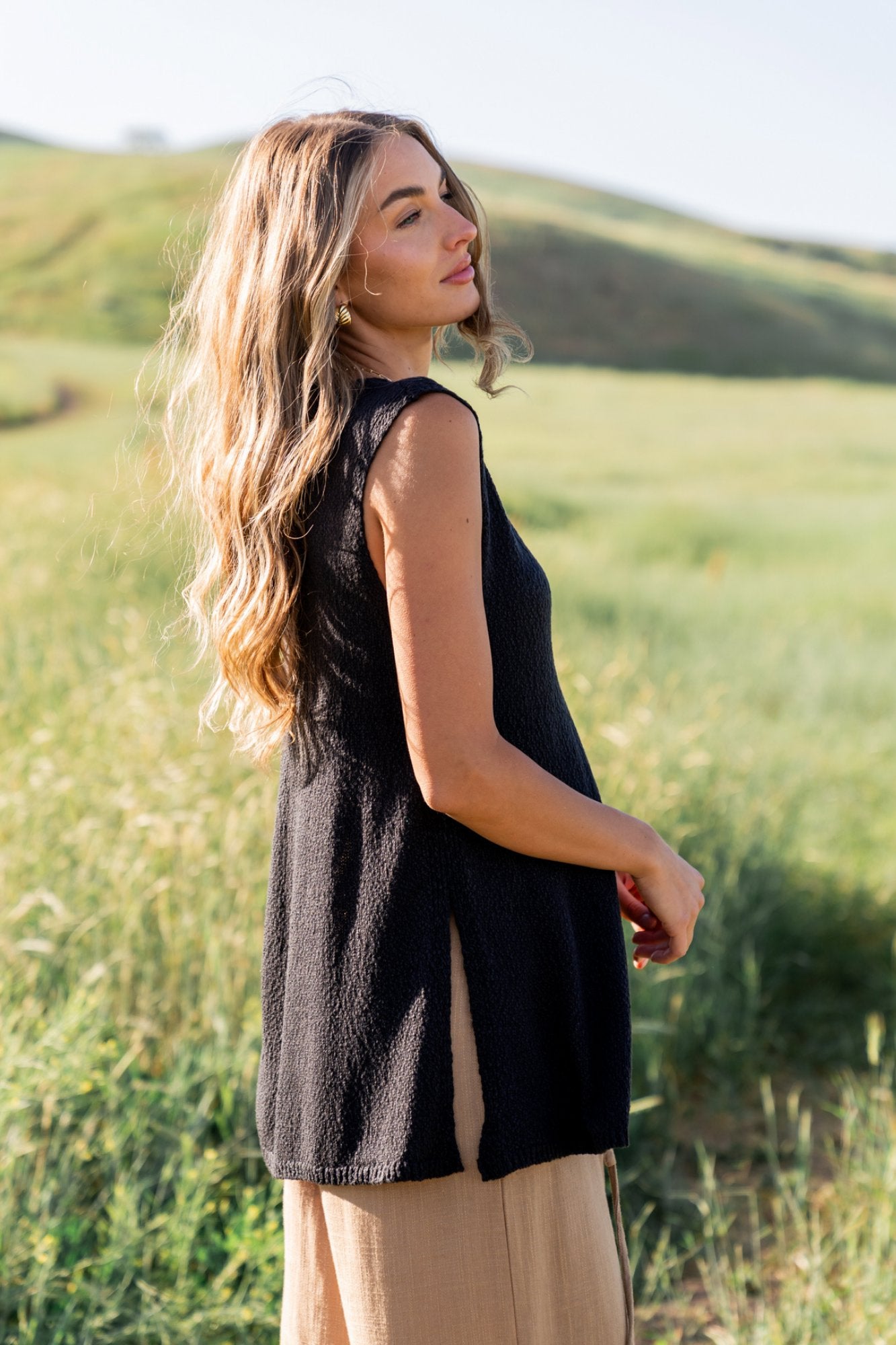 Namari Top in Black Clothing Holley Girl 