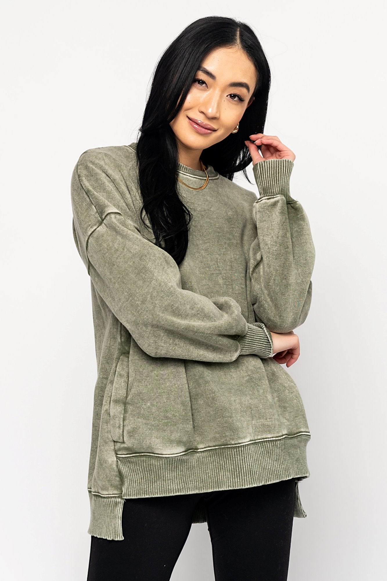 Eddie Pullover in Olive Holley Girl 
