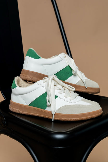 Simon Sneakers in Green Holley Girl 