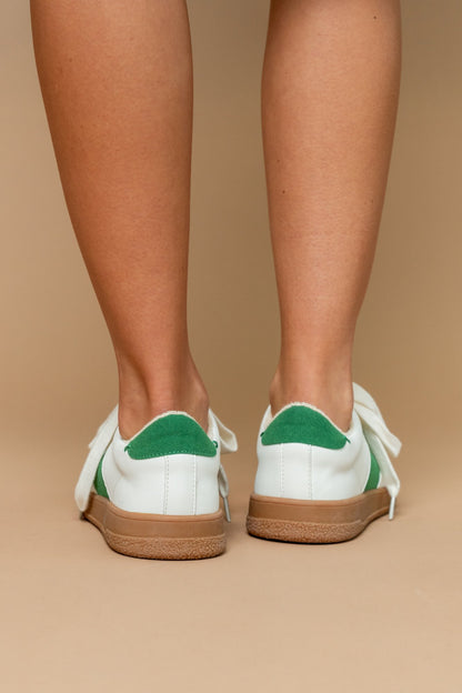 Simon Sneakers in Green Holley Girl 