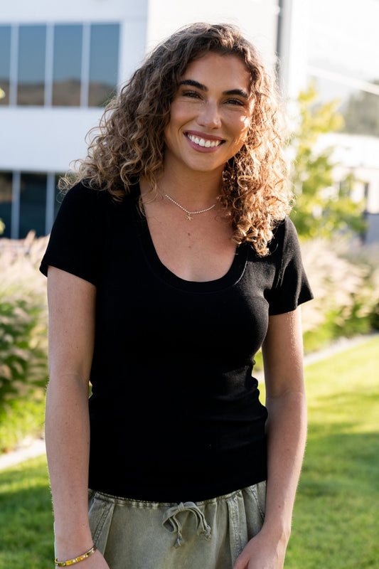Jovie Tee in Black Clothing Holley Girl 