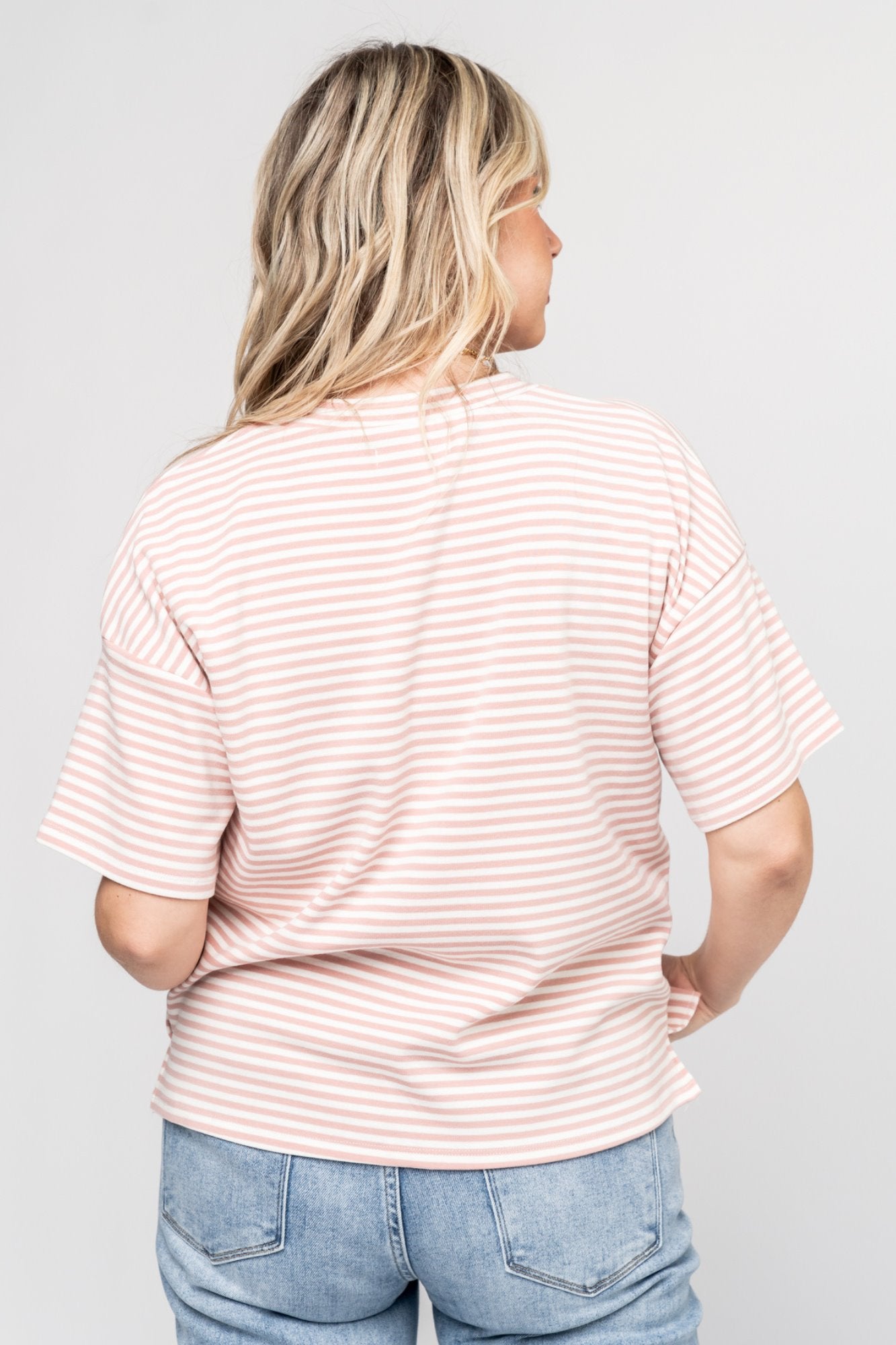 Bliss Tee in Blush Holley Girl 