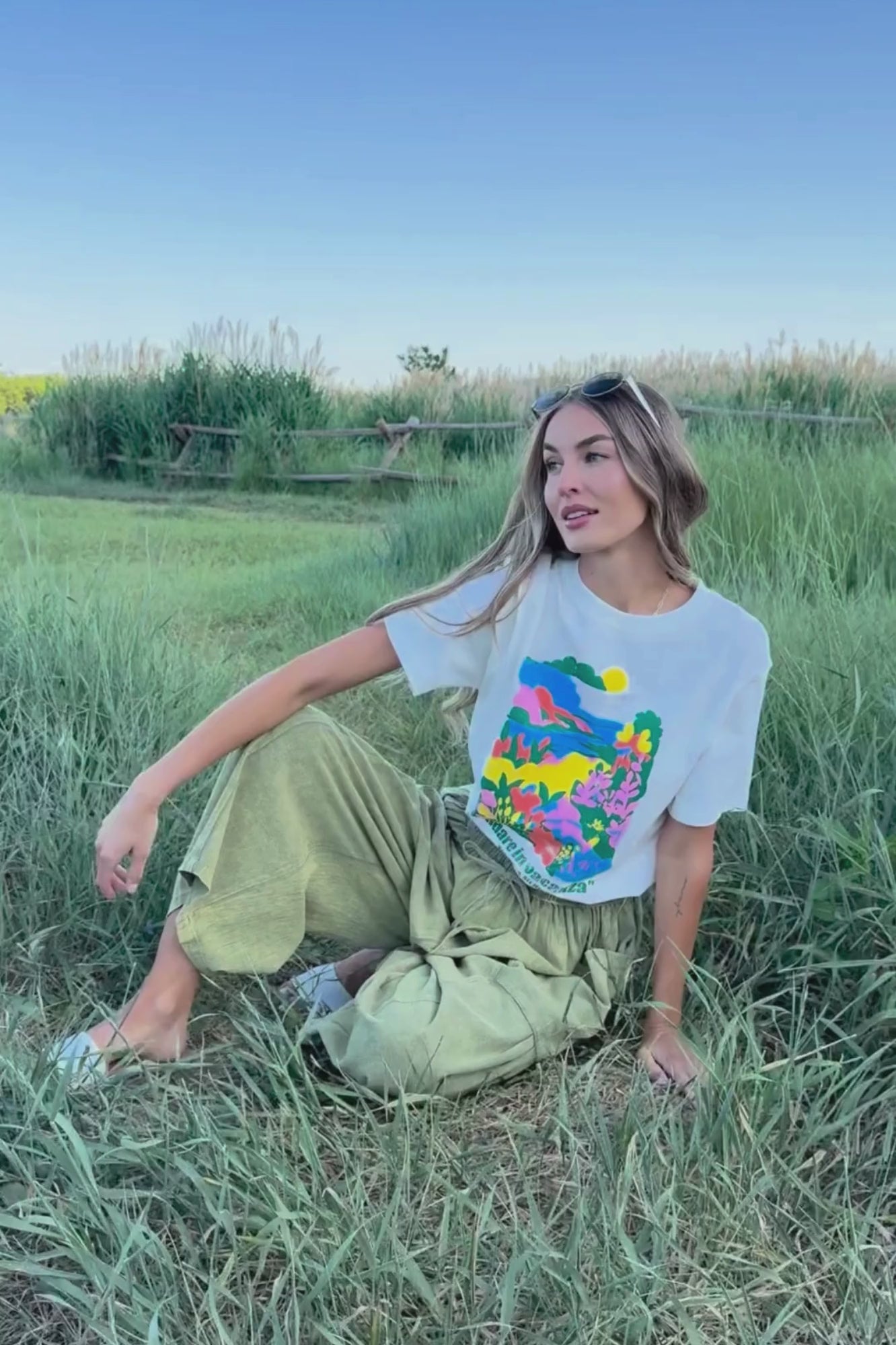 Vacanza Graphic Tee - FINAL SALE