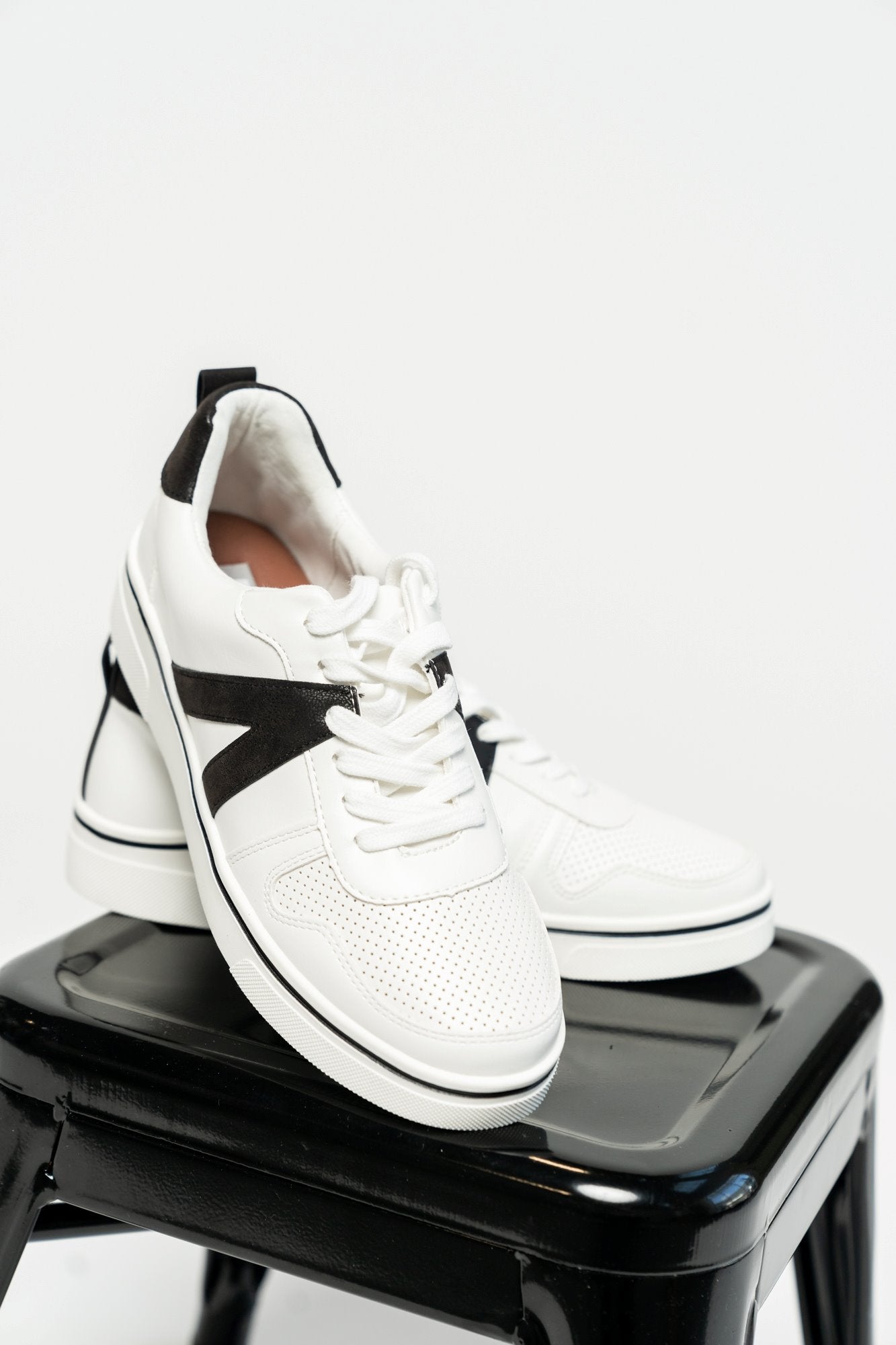 Claire Sneakers in Black Holley Girl 