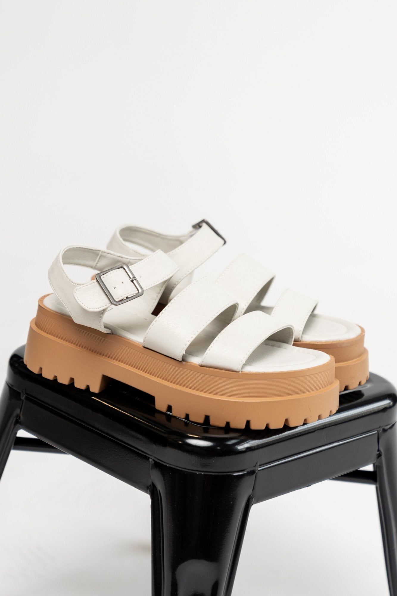 Lennon Sandals Holley Girl 