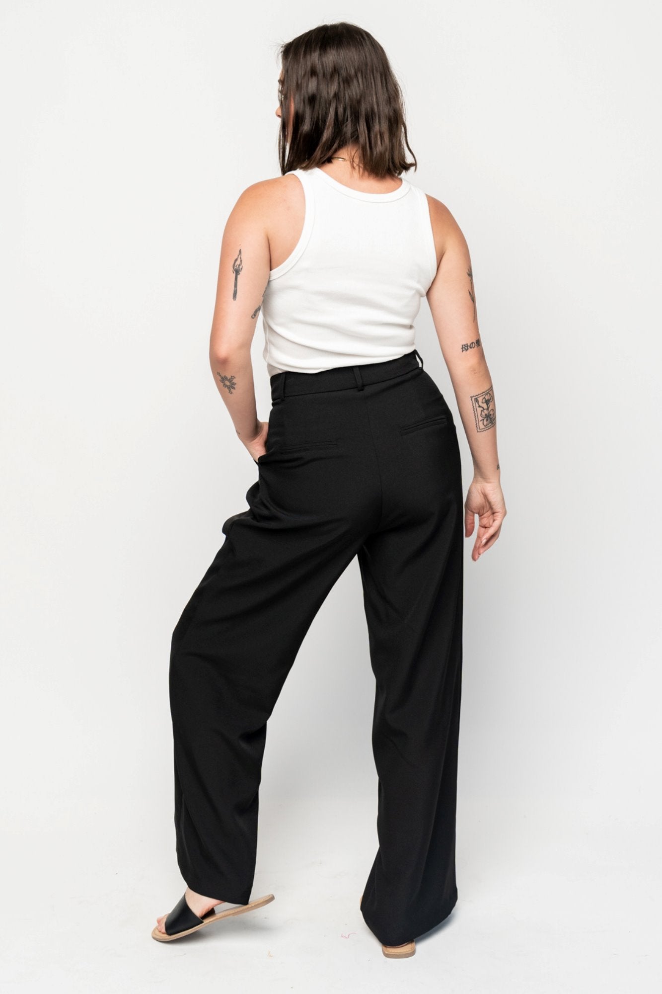 Jaxs Pant in Black Holley Girl 