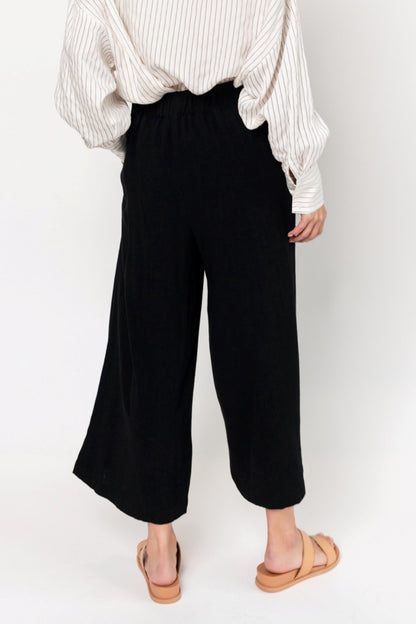 Grey Pant in Black Holley Girl 
