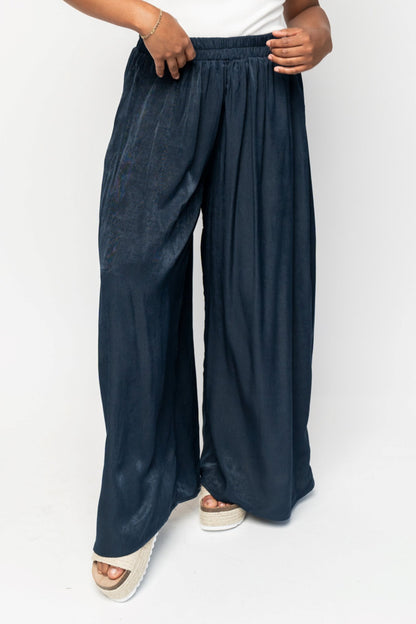Everett Pant Clothing Holley Girl 
