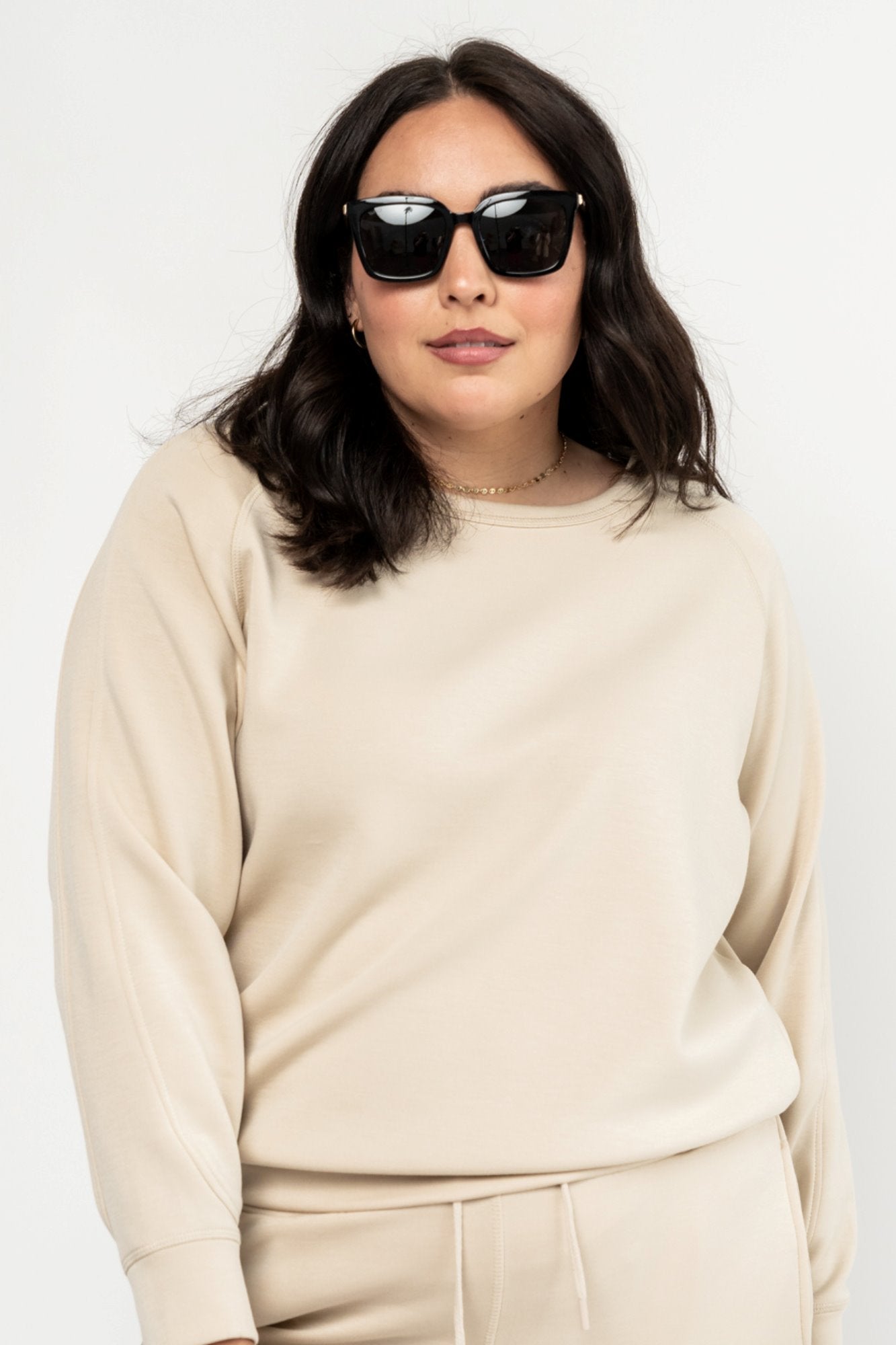 Reese Sweatshirt in Oatmeal Holley Girl 