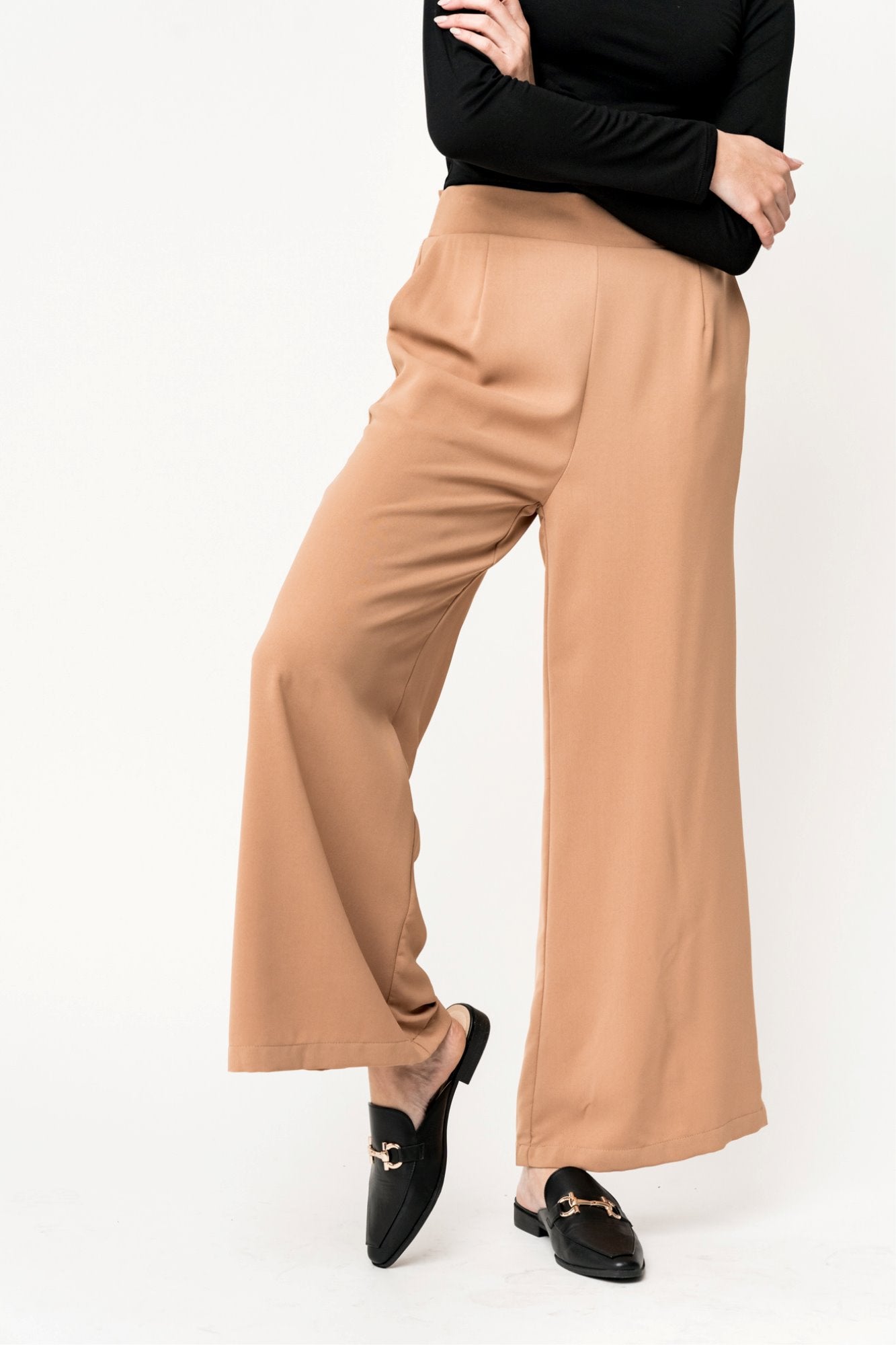 Jovie Pants in Mocha Clothing Holley Girl 