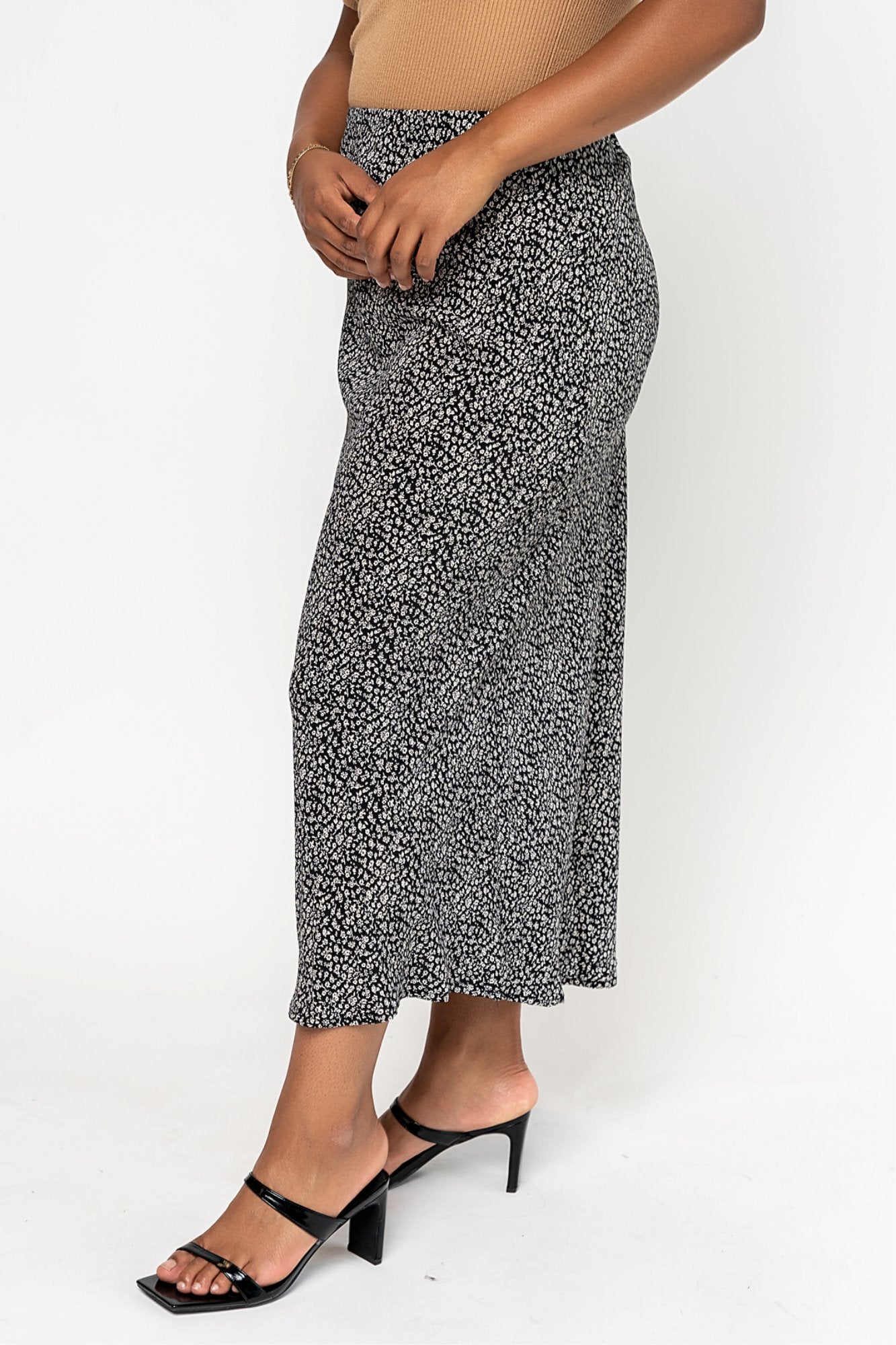 Kinsley Skirt in Black Holley Girl 