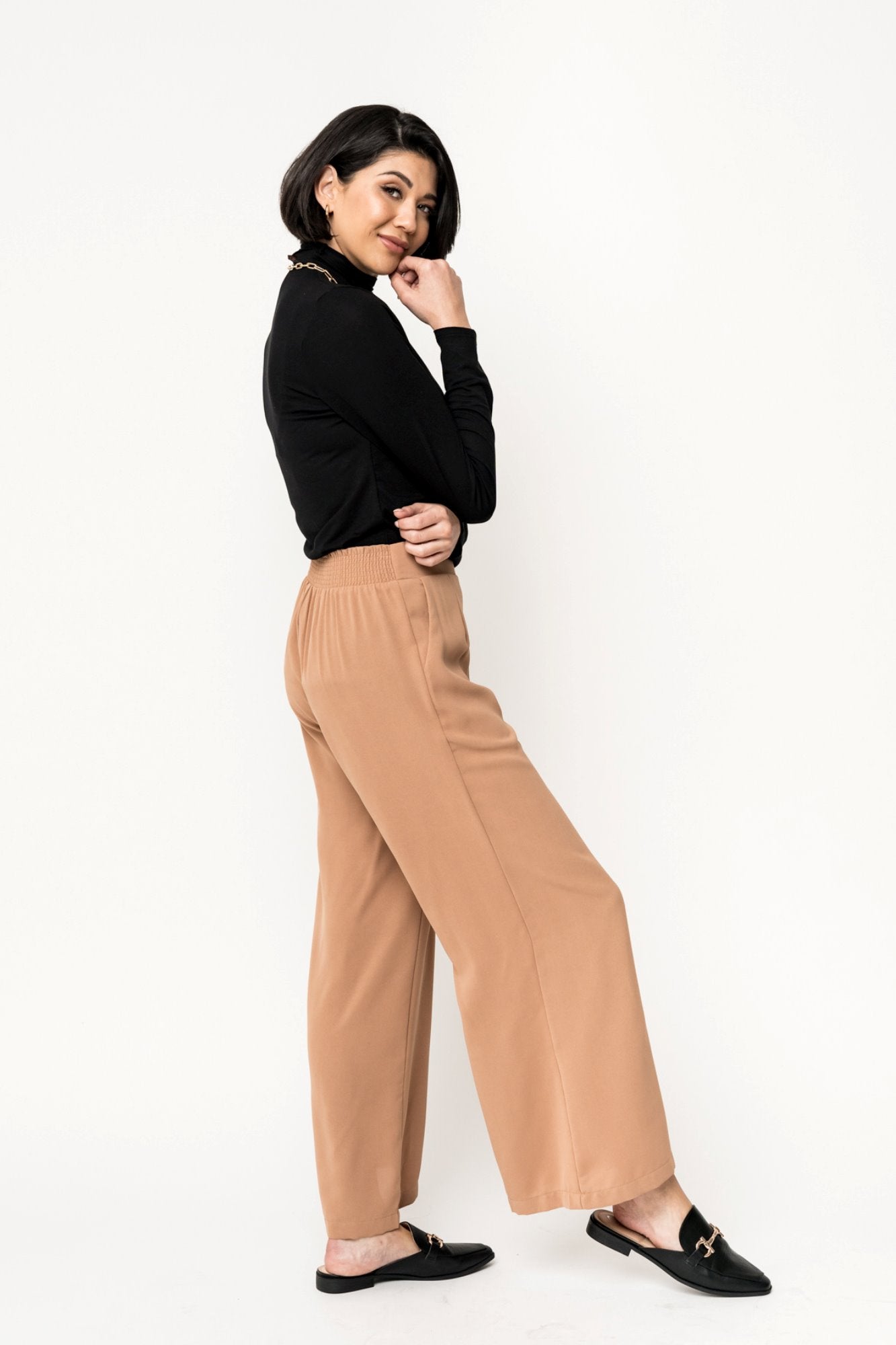 Jovie Pants in Mocha Clothing Holley Girl 