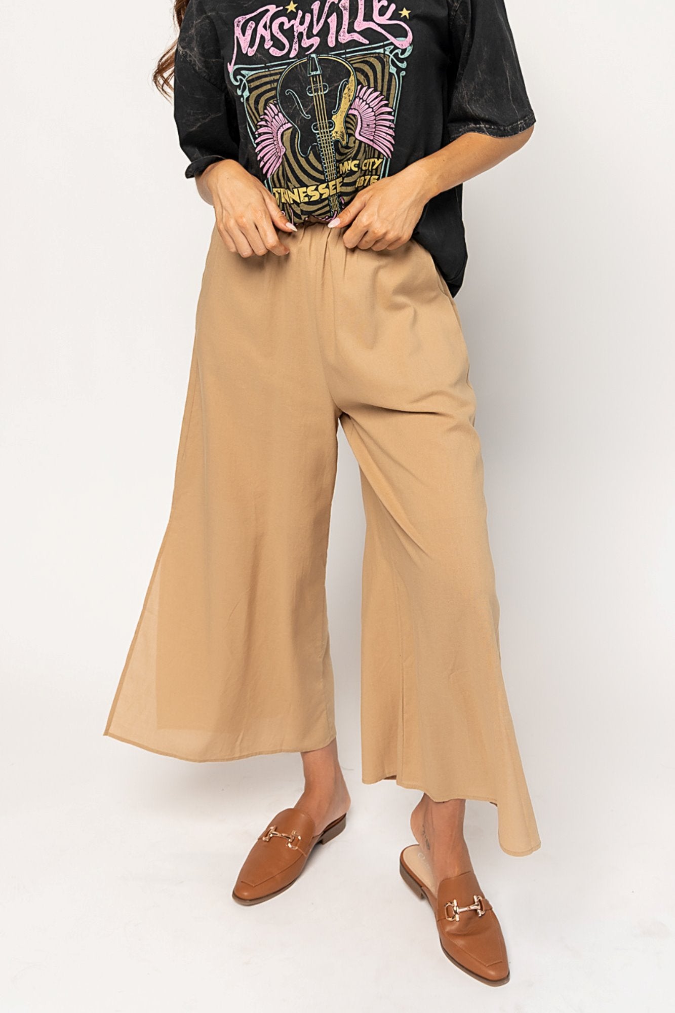 Leo Pants in Camel Holley Girl 