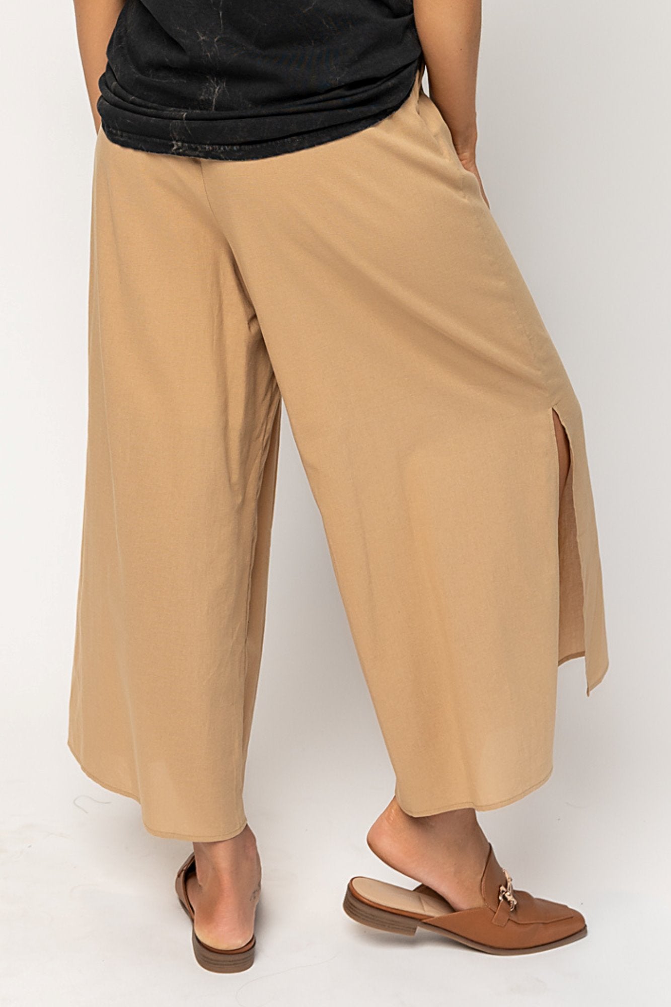 Leo Pants in Camel Holley Girl 