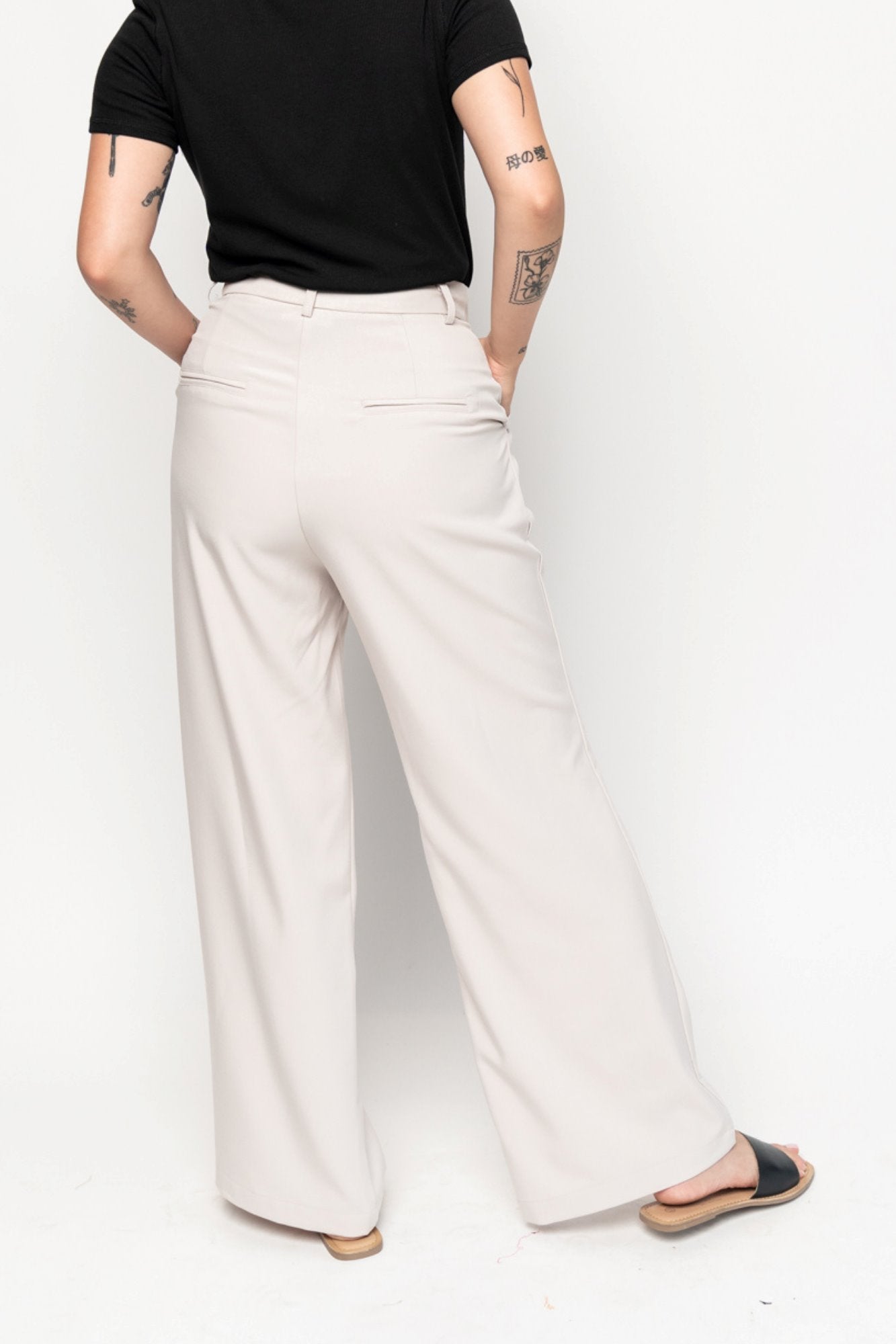 Jaxs Pant in Cream Holley Girl 